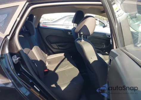 2014 Ford Fiesta Se z USA, uszkodzony, nr VIN 3FADP4EJ9EM133341